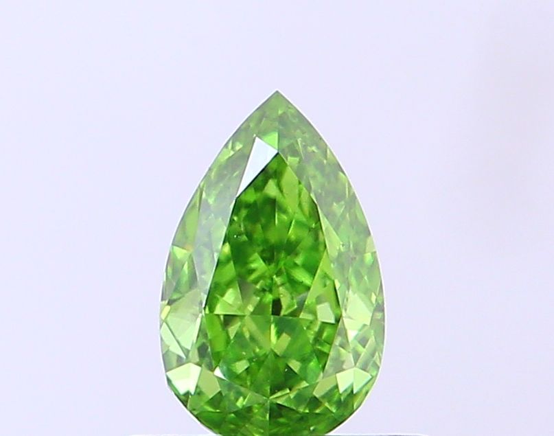 0.41 CT Fancy Vivid Green PEAR