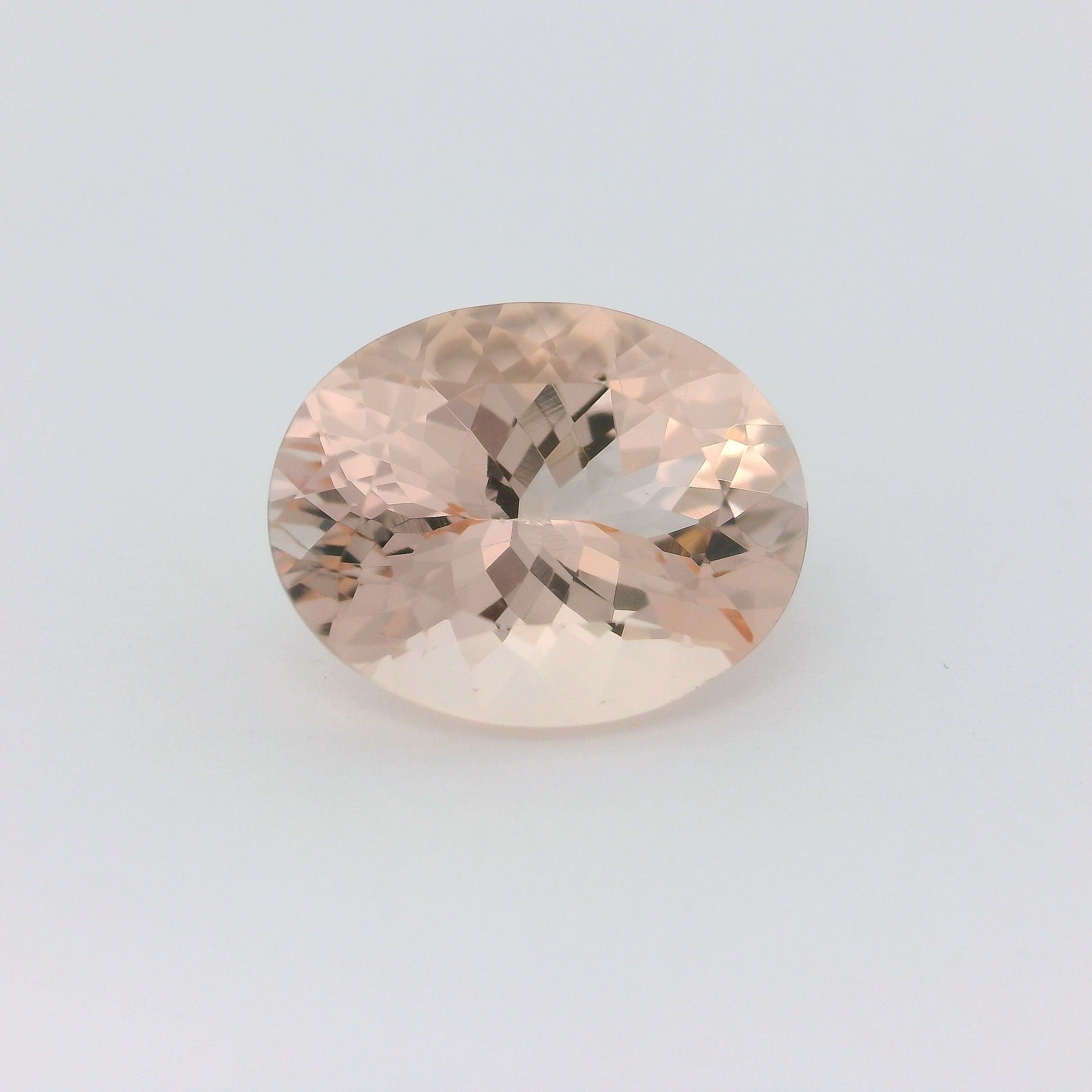 Morganit 4,46 ct, różowy, szlif owalny