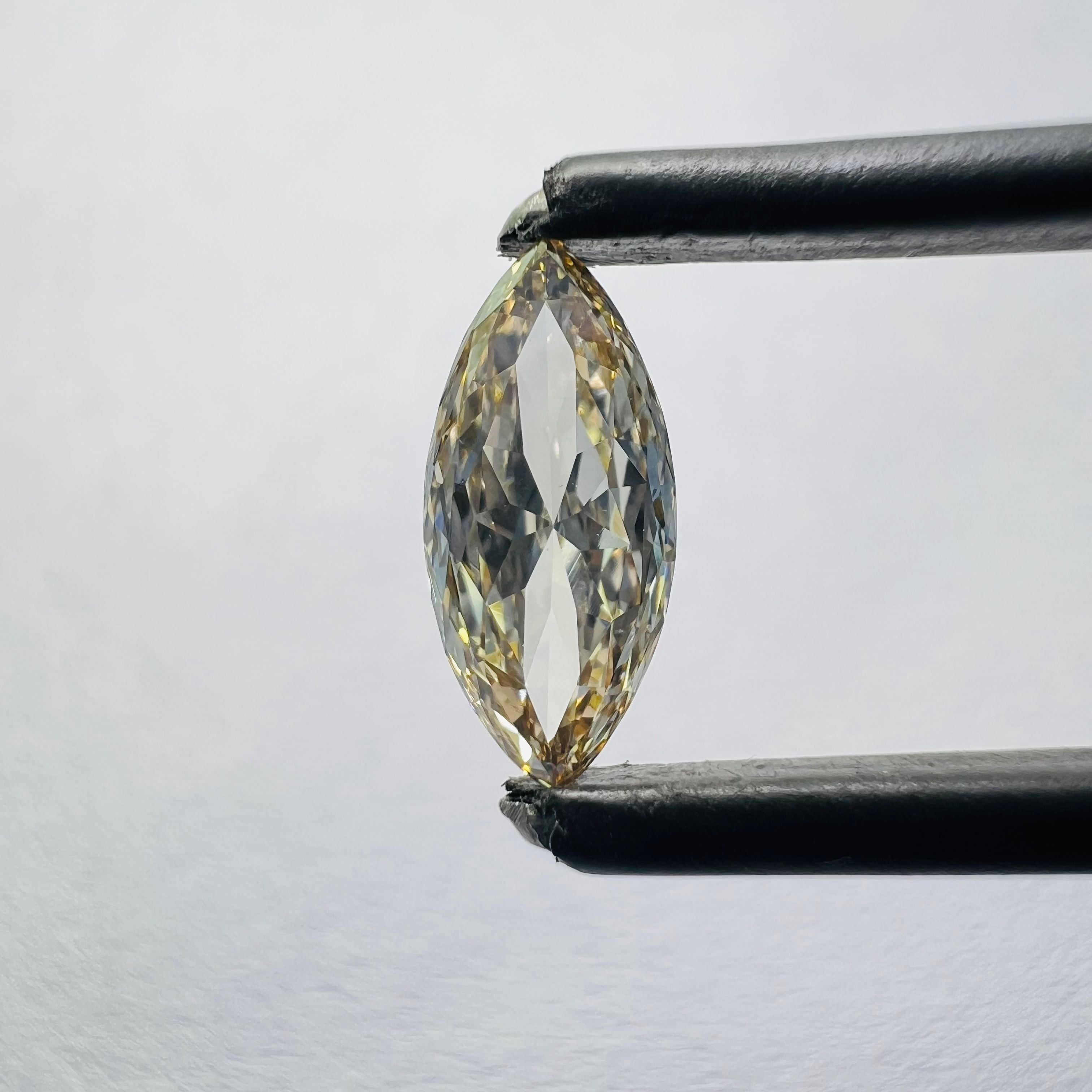 0.54 CT Orange MARQUISE