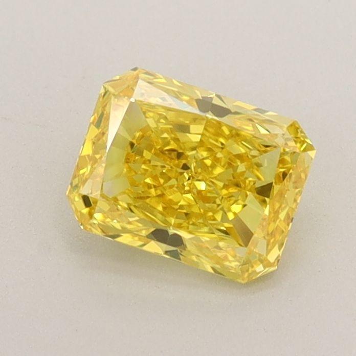 0.65 CT Fancy Vivid Yellow RADIANT