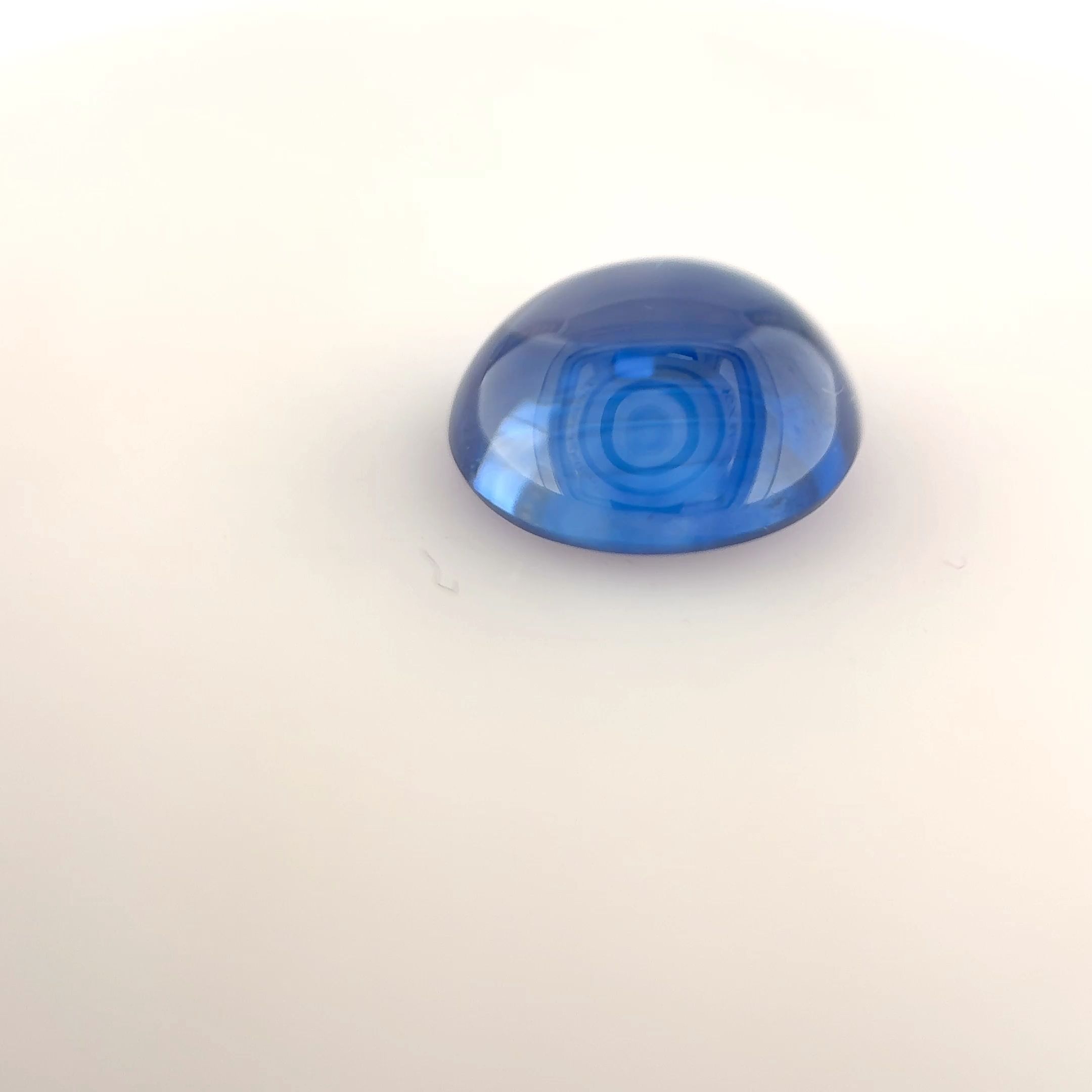 Szafir 1,43 ct, niebieski, kaboszon