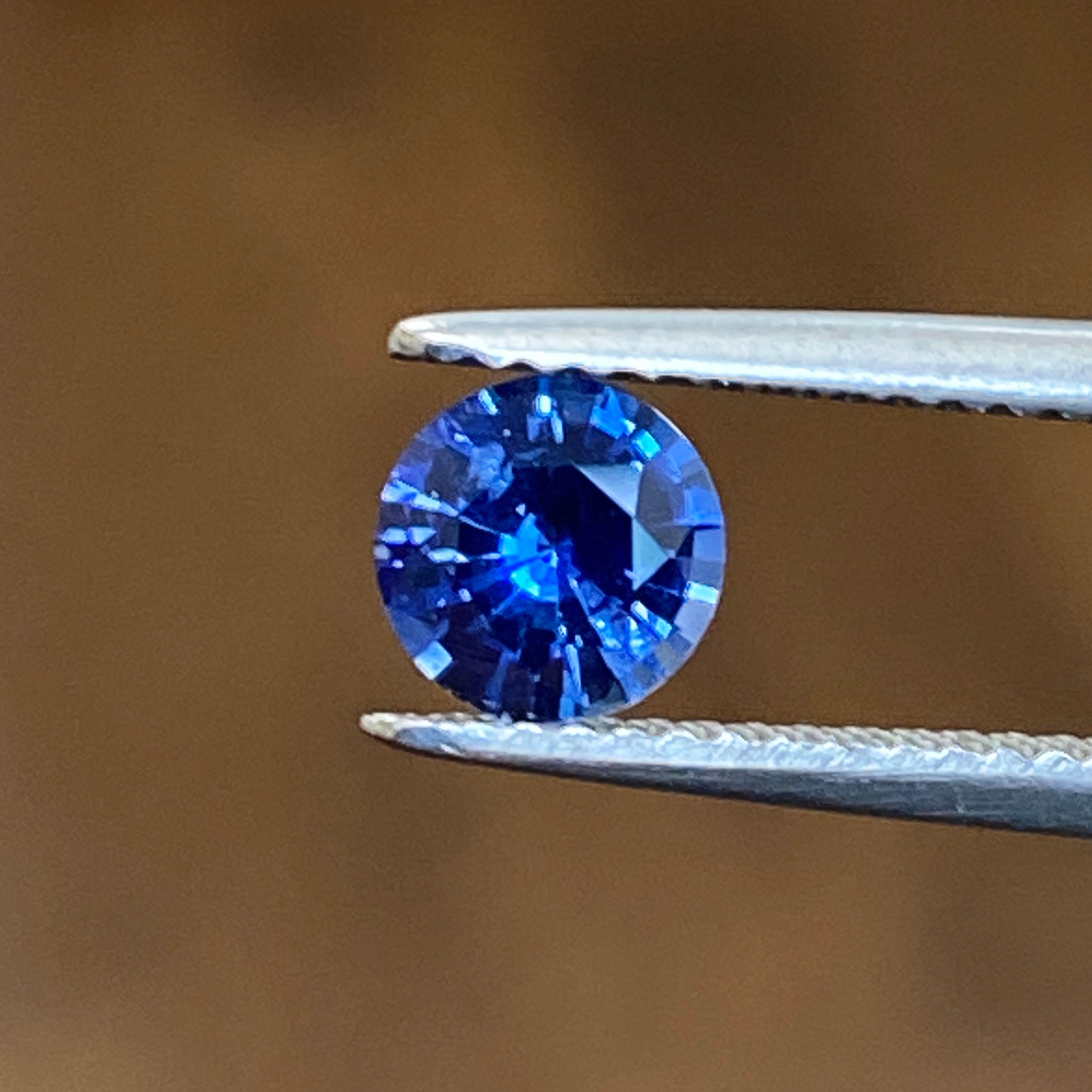 SAPPHIRE FACETED 0.84ct BLUE Blue EC SRILANKA HEATED