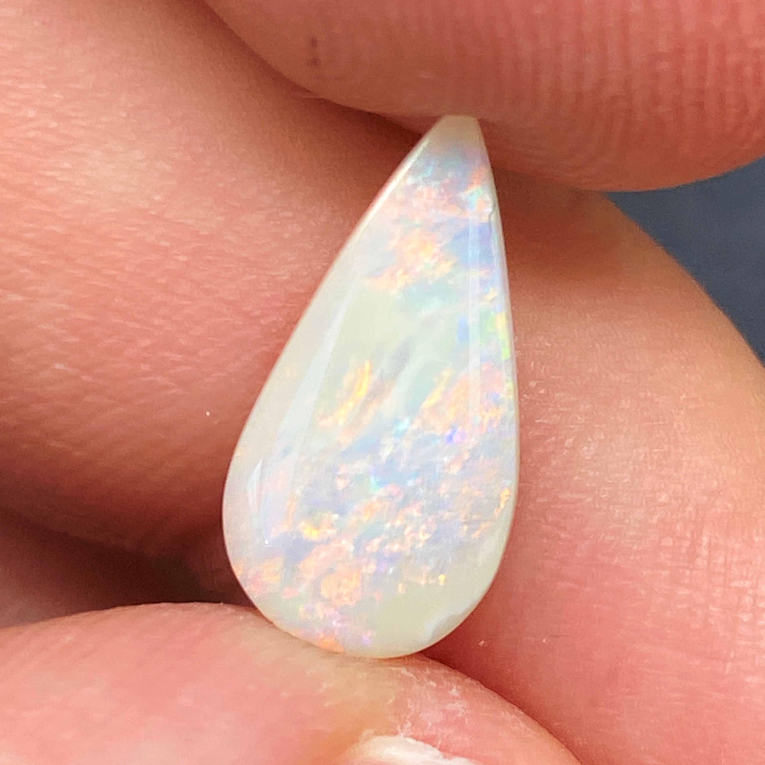 OPAL FACETED 1.97ct WHITE White EC AUSTRALIA NONE