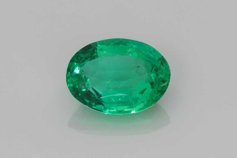 Szmaragd 1,11 ct, zielony, szlif owalny