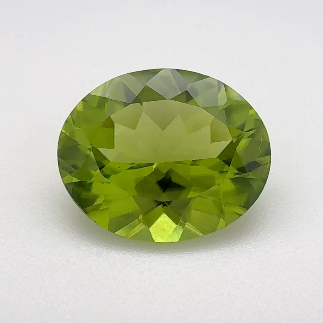 5.89 ct Peridot