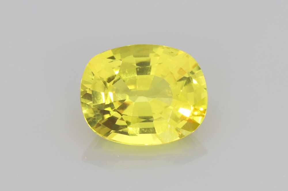 Szafir 2,57 ct, żółty, szlif cushion