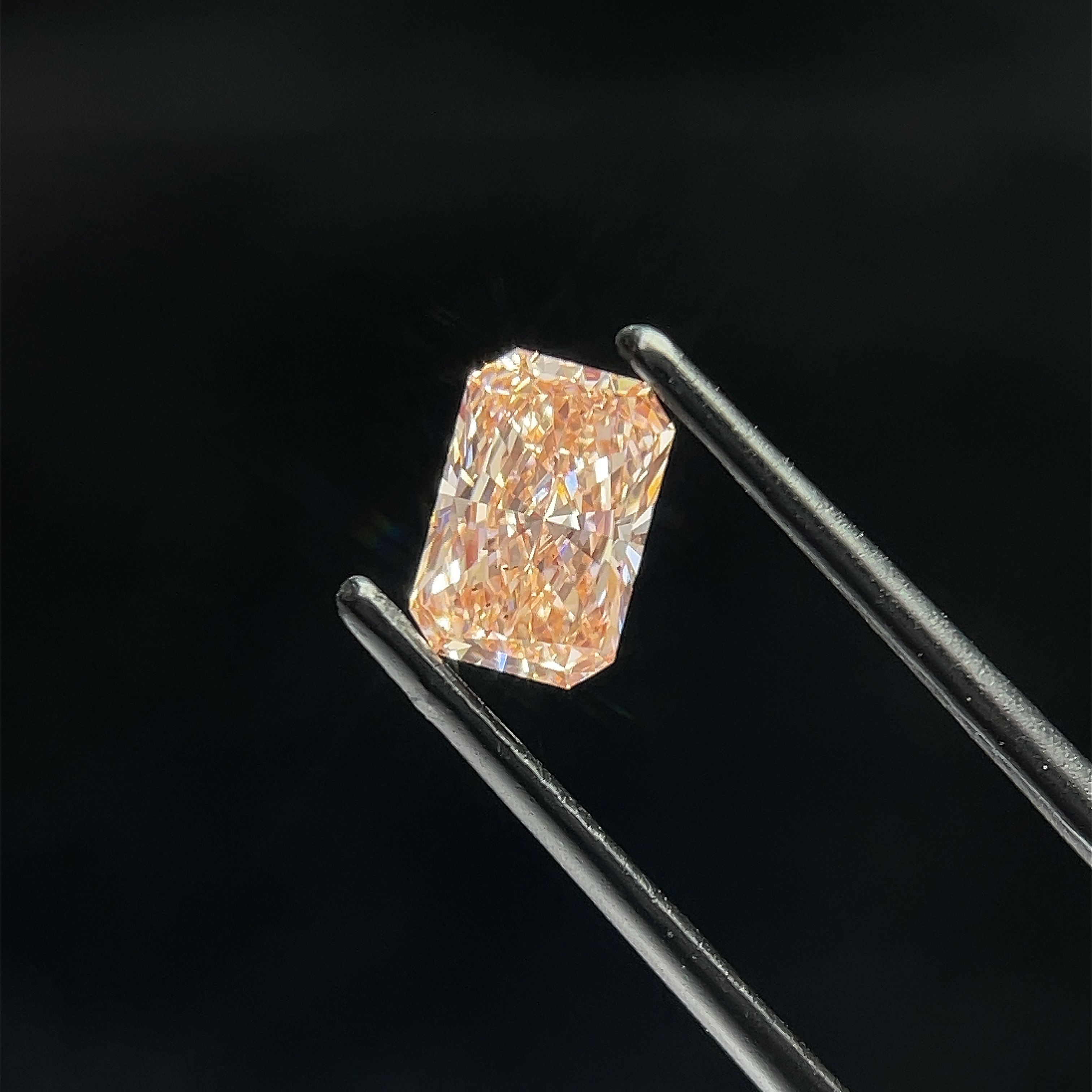 1.14 CT Fancy Intense Pink RADIANT