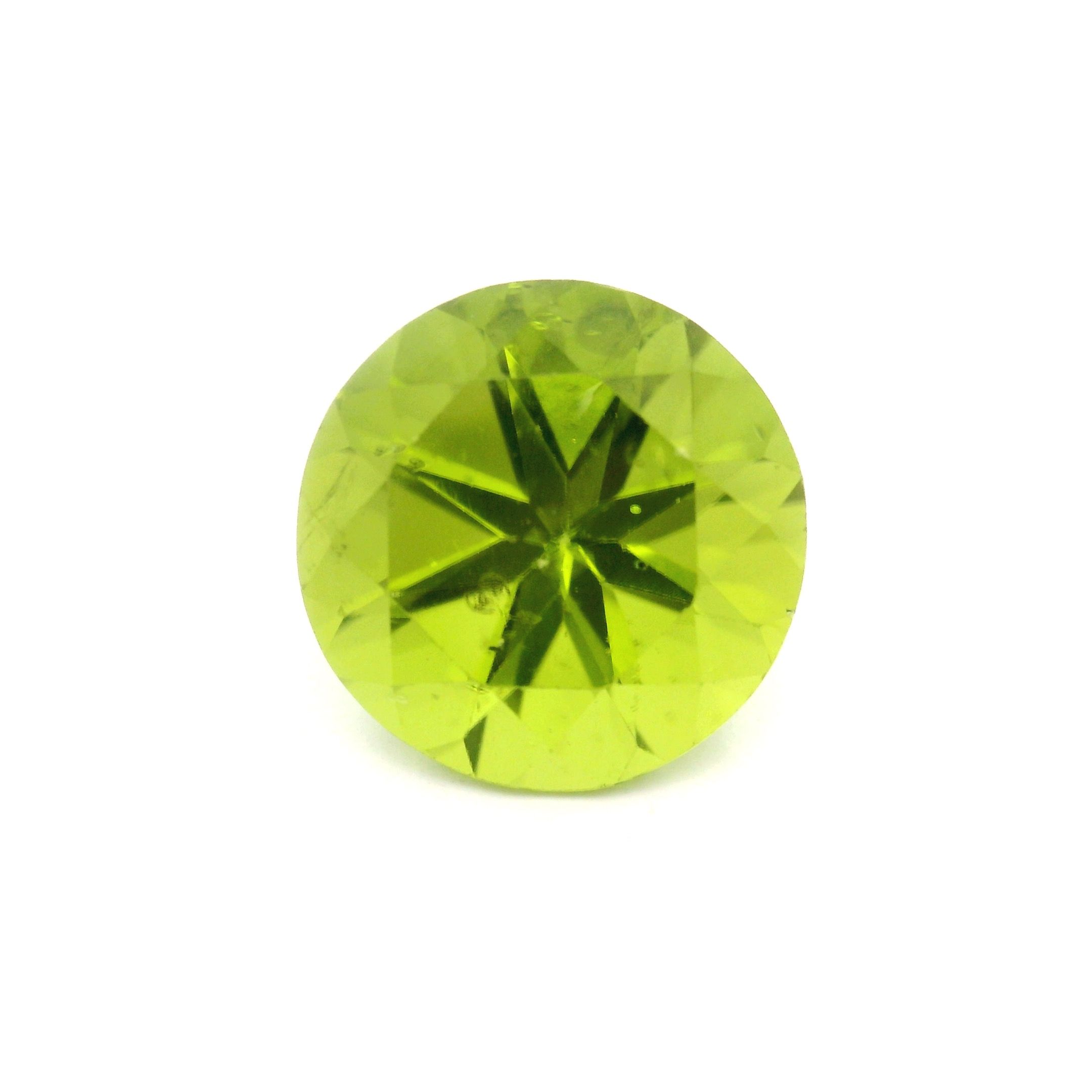 Perydot 5,93 ct, zielony, szlif okrągły