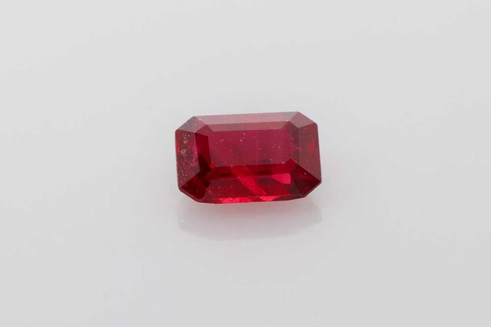 RUBY Emerald 0.91ct RED SI FACETED