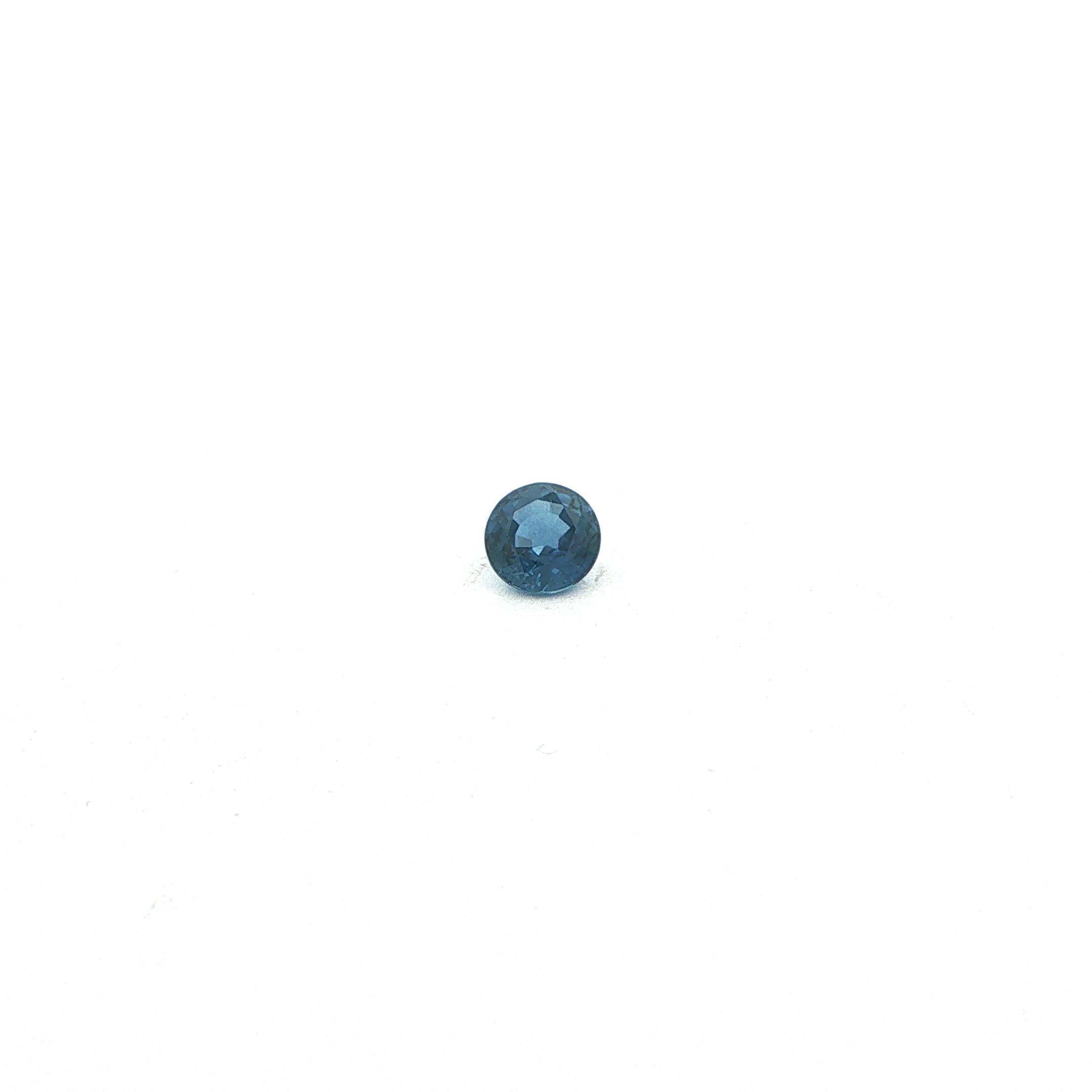 0.66 ct Round sapphire