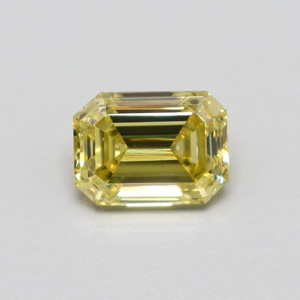 0.26 CT Fancy Vivid Yellow EMERALD