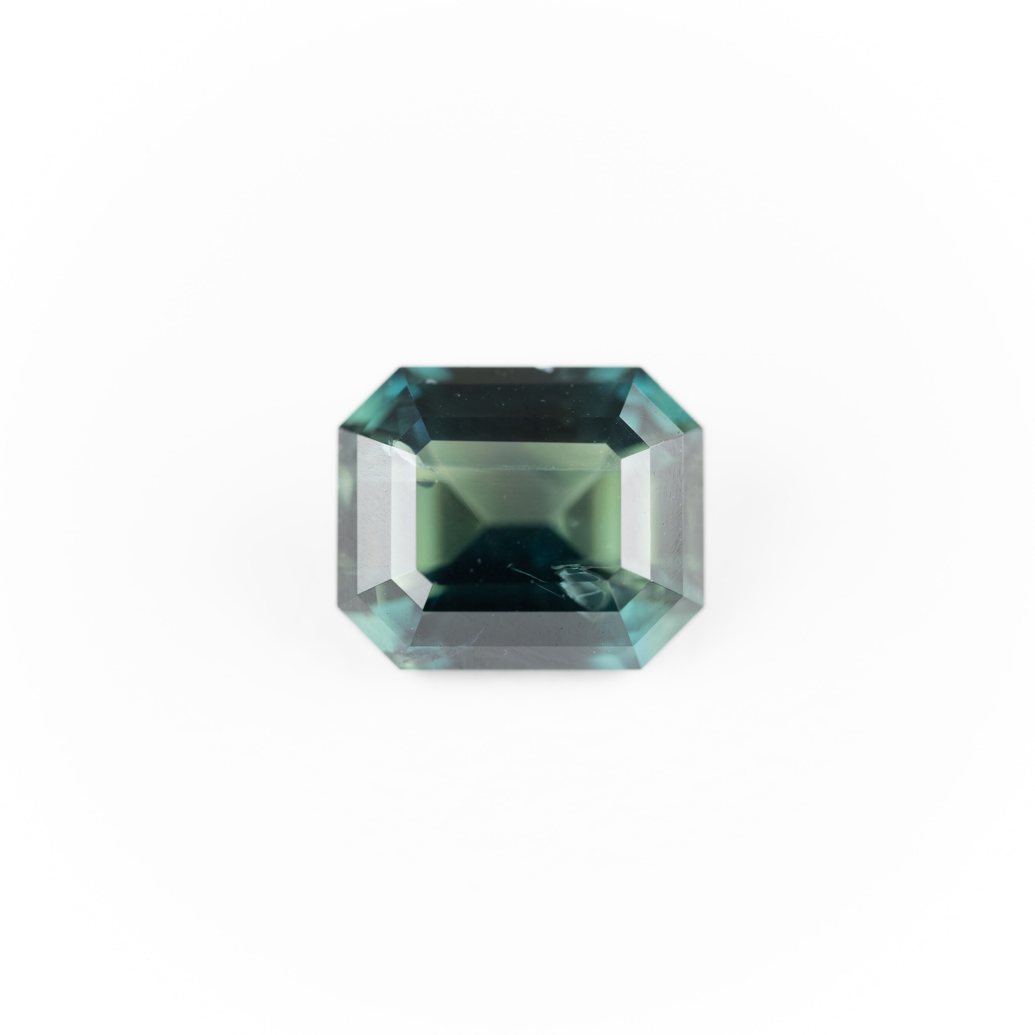 2.27 ct Sapphire