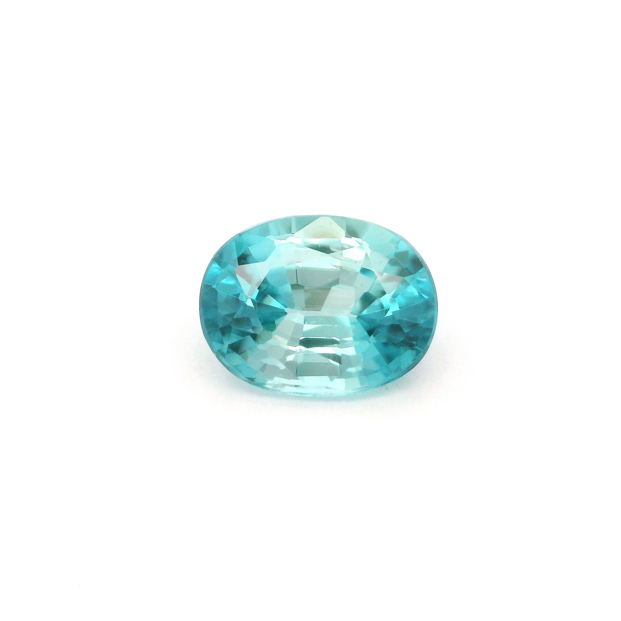Cyrkon 3,87 ct, niebieski, szlif owalny