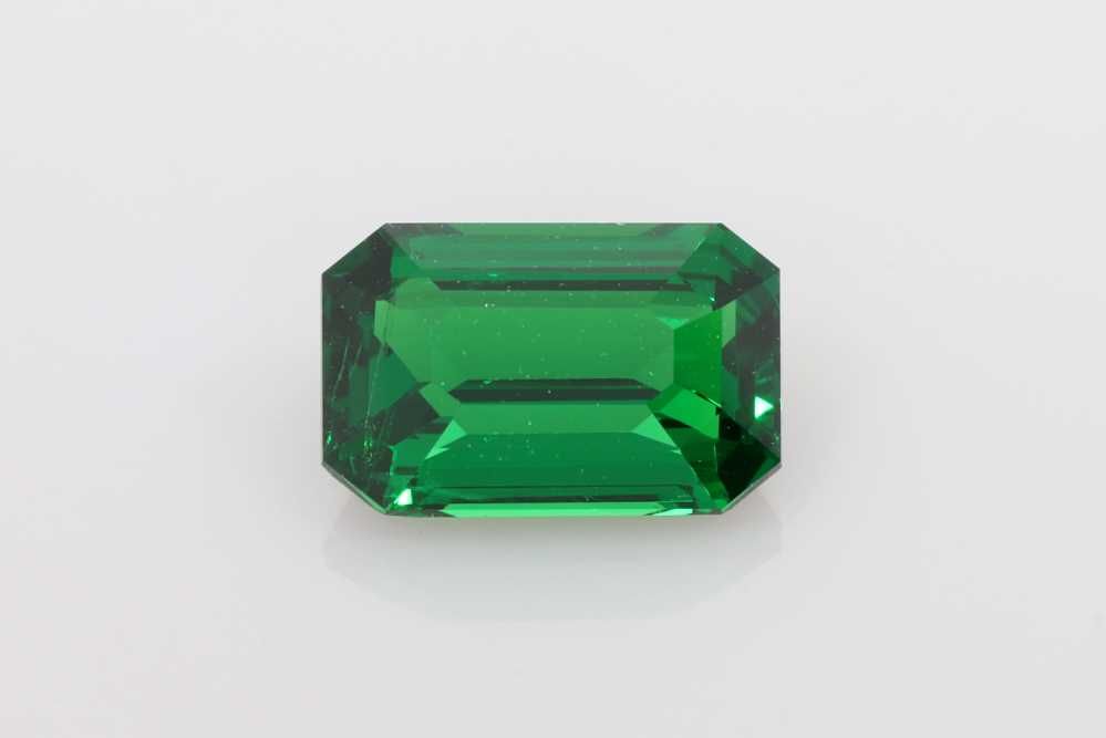 Granat 3,02 ct, zielony, szlif szmaragdowy