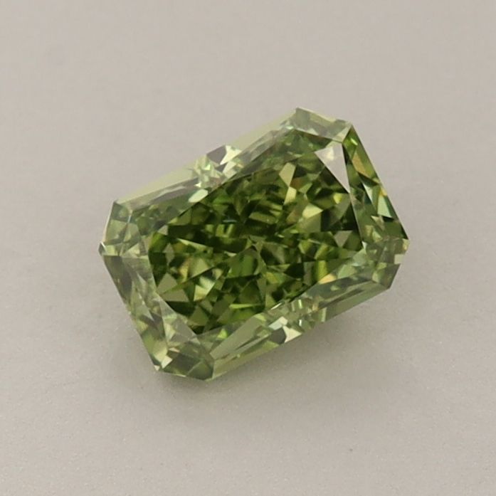 0.62 CT Fancy Vivid Green RADIANT
