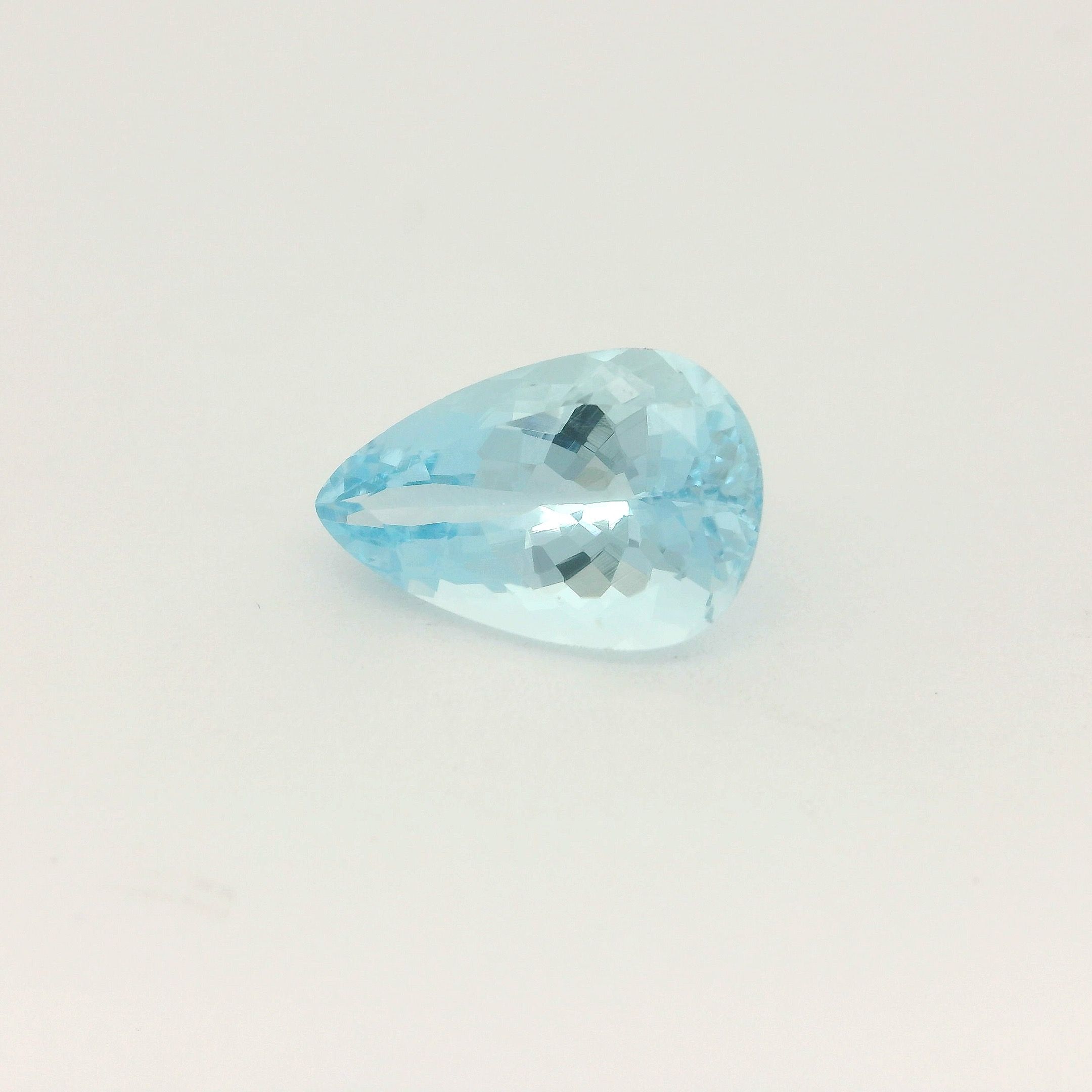 Akwamaryn 2,55 ct, niebieski, szlif gruszka
