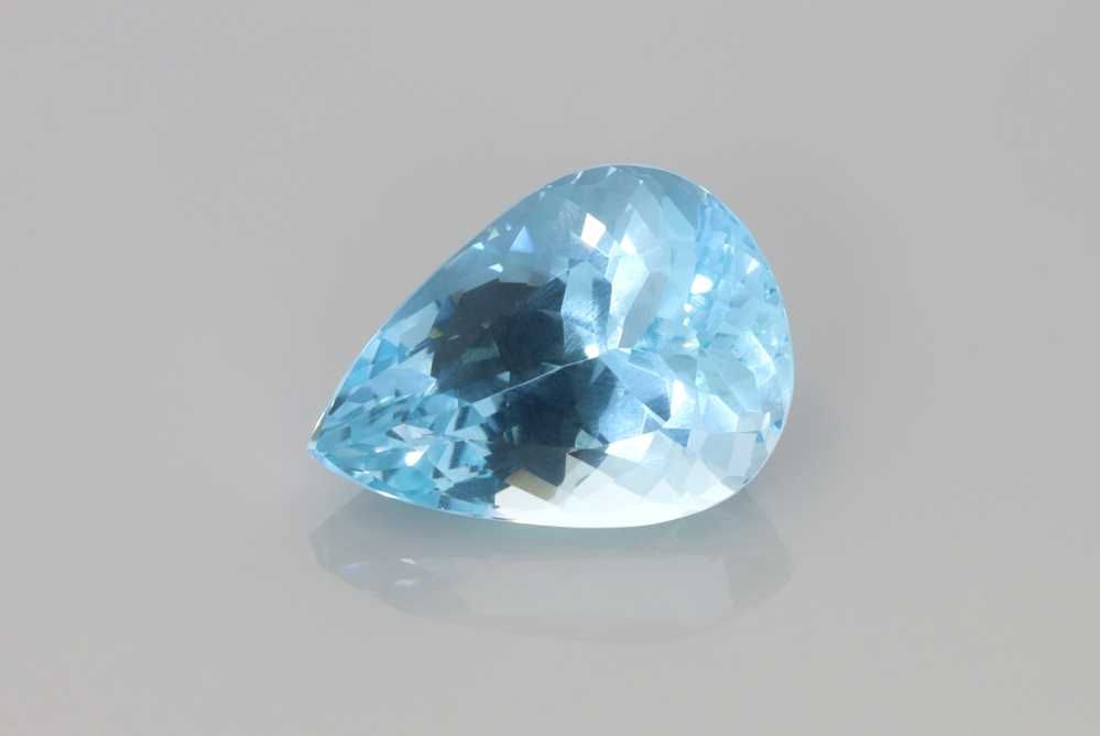Akwamaryn 4,58 ct, niebieski, szlif gruszka