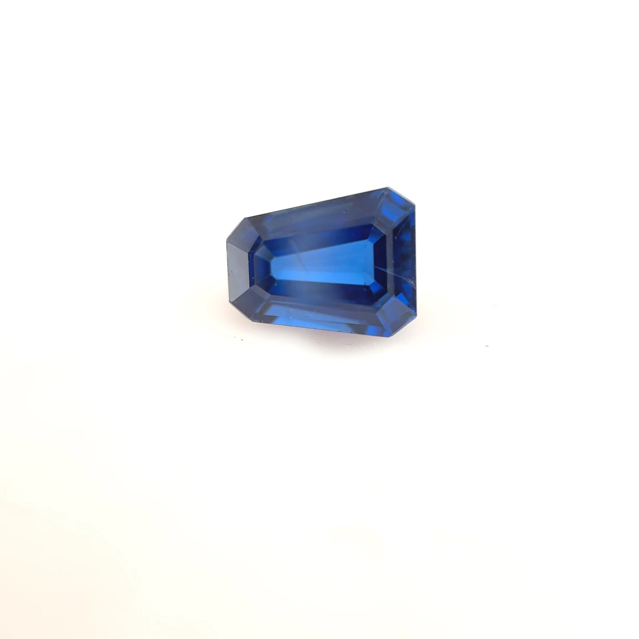 Szafir 1,88 ct, niebieski, szlif szmaragdowy