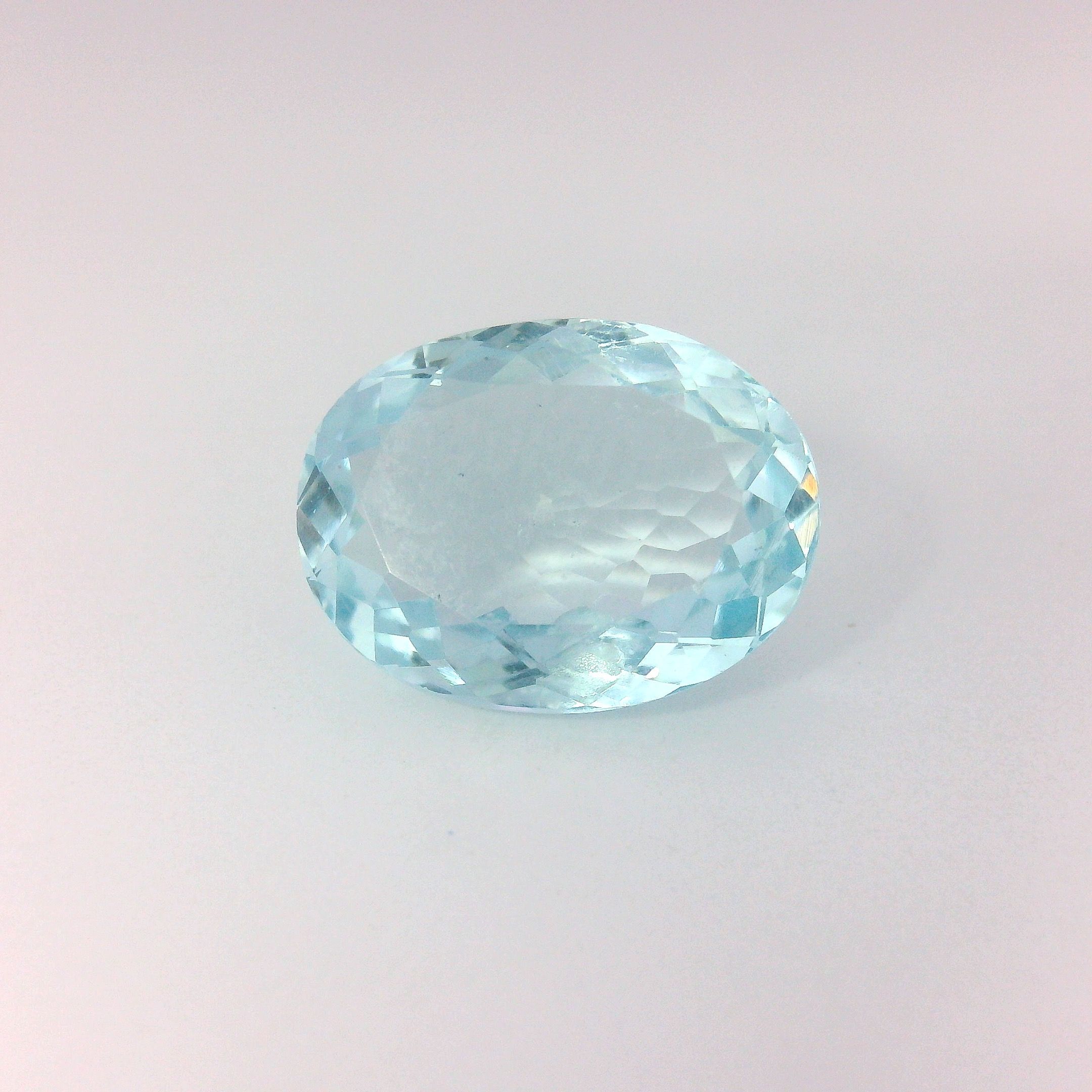 Akwamaryn 3,71 ct, niebieski, szlif owalny