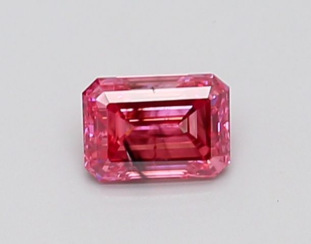 0.7 CT Fancy Vivid Pink EMERALD