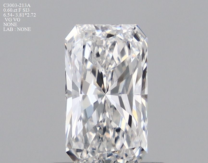 Prírodný diamant radiant,...