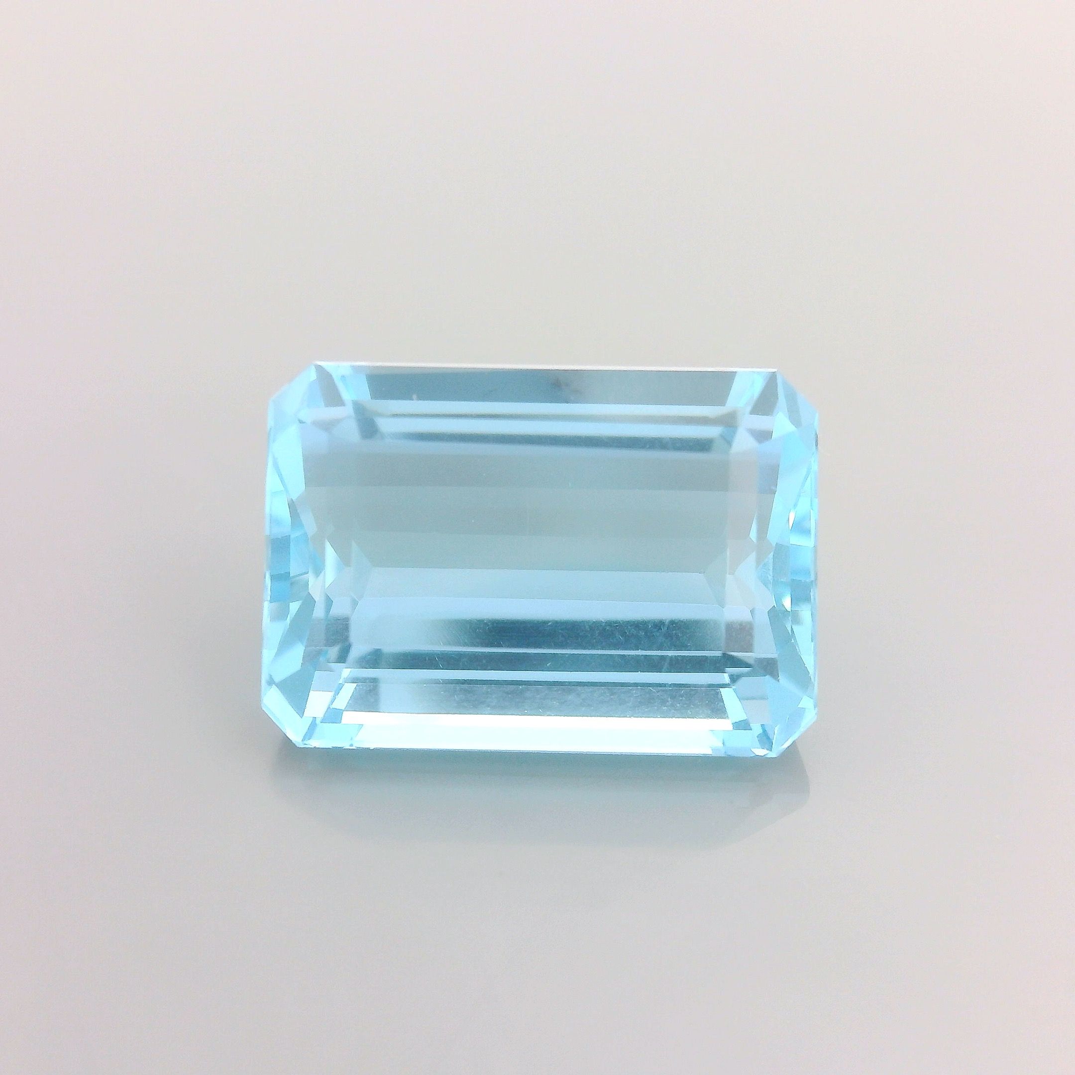 Akwamaryn 5,20 ct, niebieski, szlif ośmiokątny