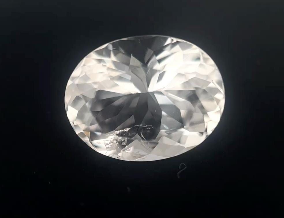 Morganit 7,48 ct, różowy, szlif owalny