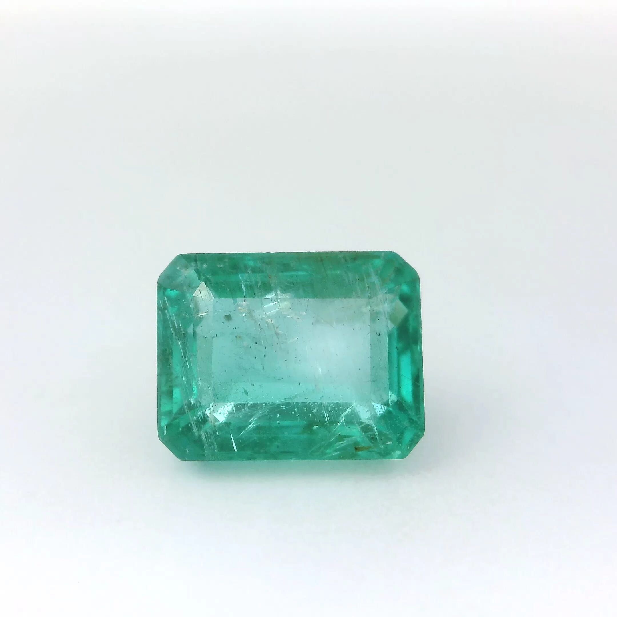 3.87 ct Emerald