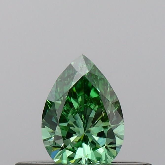 0.26 CT Fancy Vivid Green PEAR