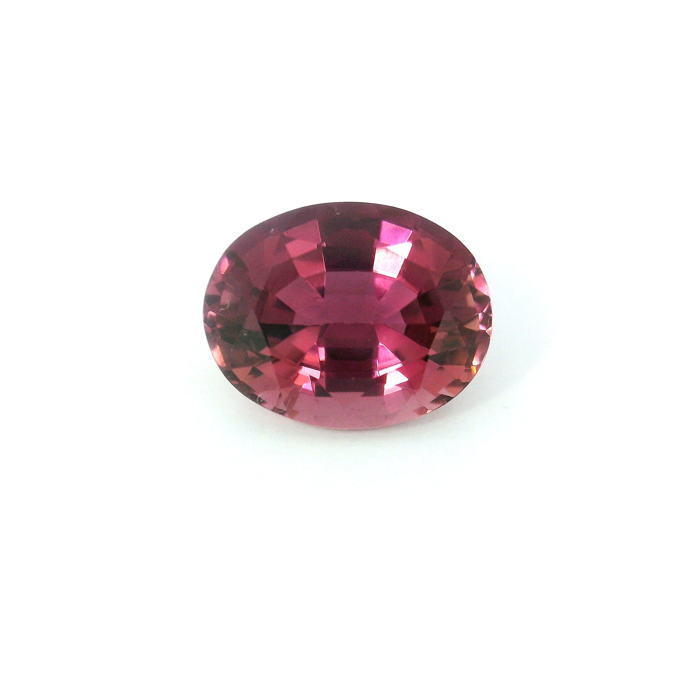 Turmalin 3,38 ct, różowy, szlif owalny