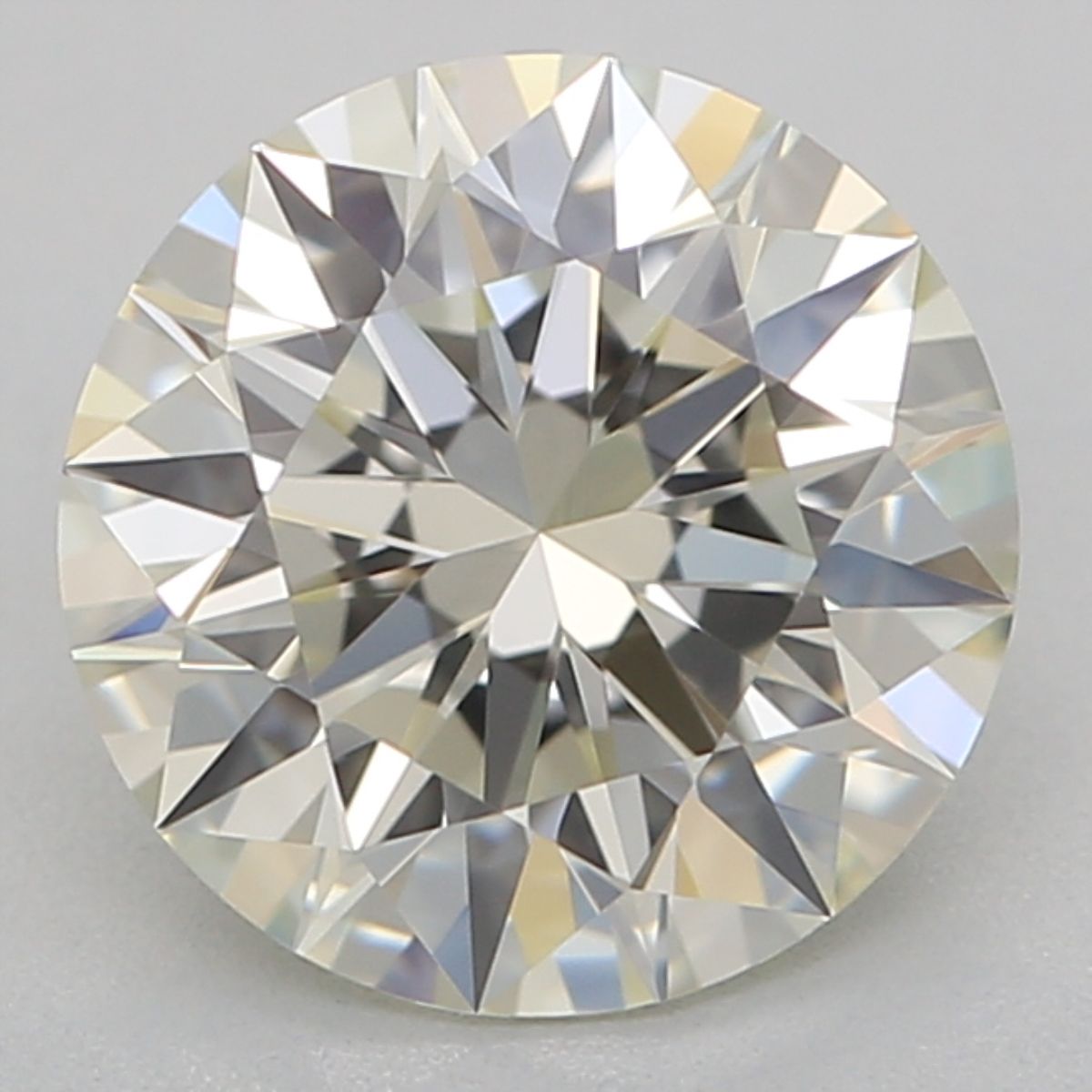 Prírodný diamant okrúhly...