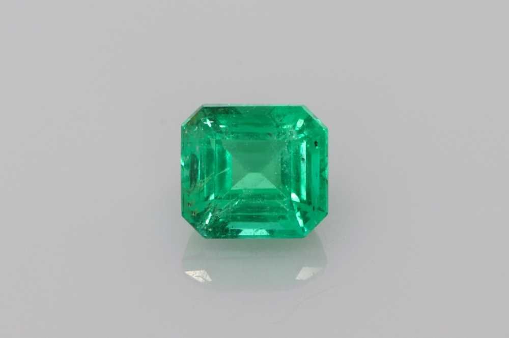 Szmaragd 1,06 ct, zielony, szlif ośmiokątny