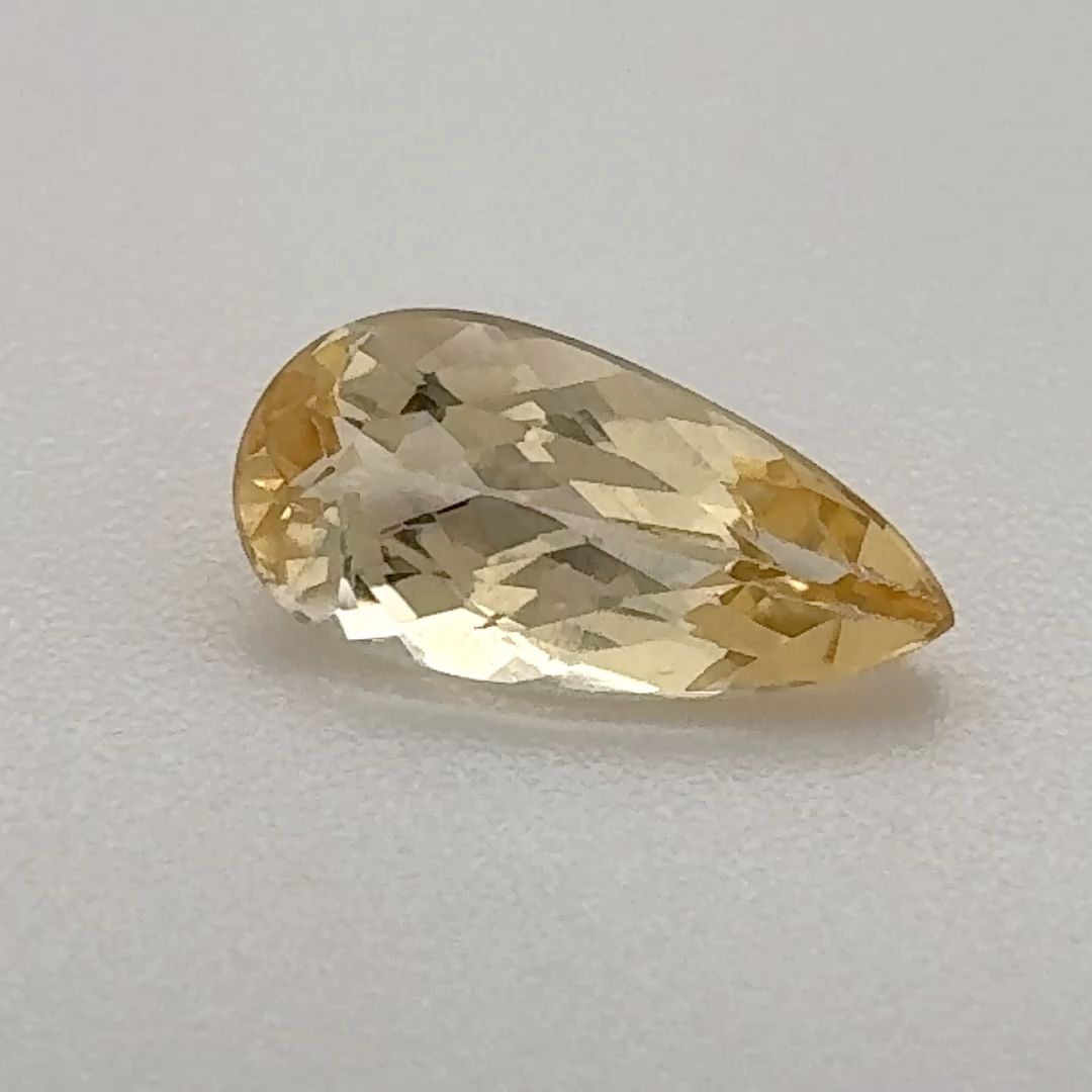 0.96 ct Topaz