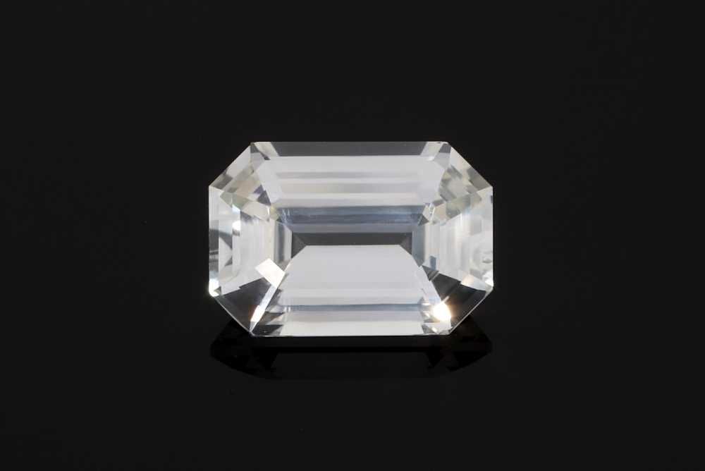 Szafir 4,11 ct, biały, szlif szmaragdowy