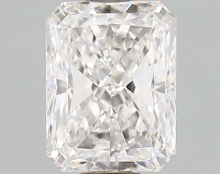 Prírodný diamant radiant, VVS1, F,... Prírodný diamant radiant, VVS1, F,...