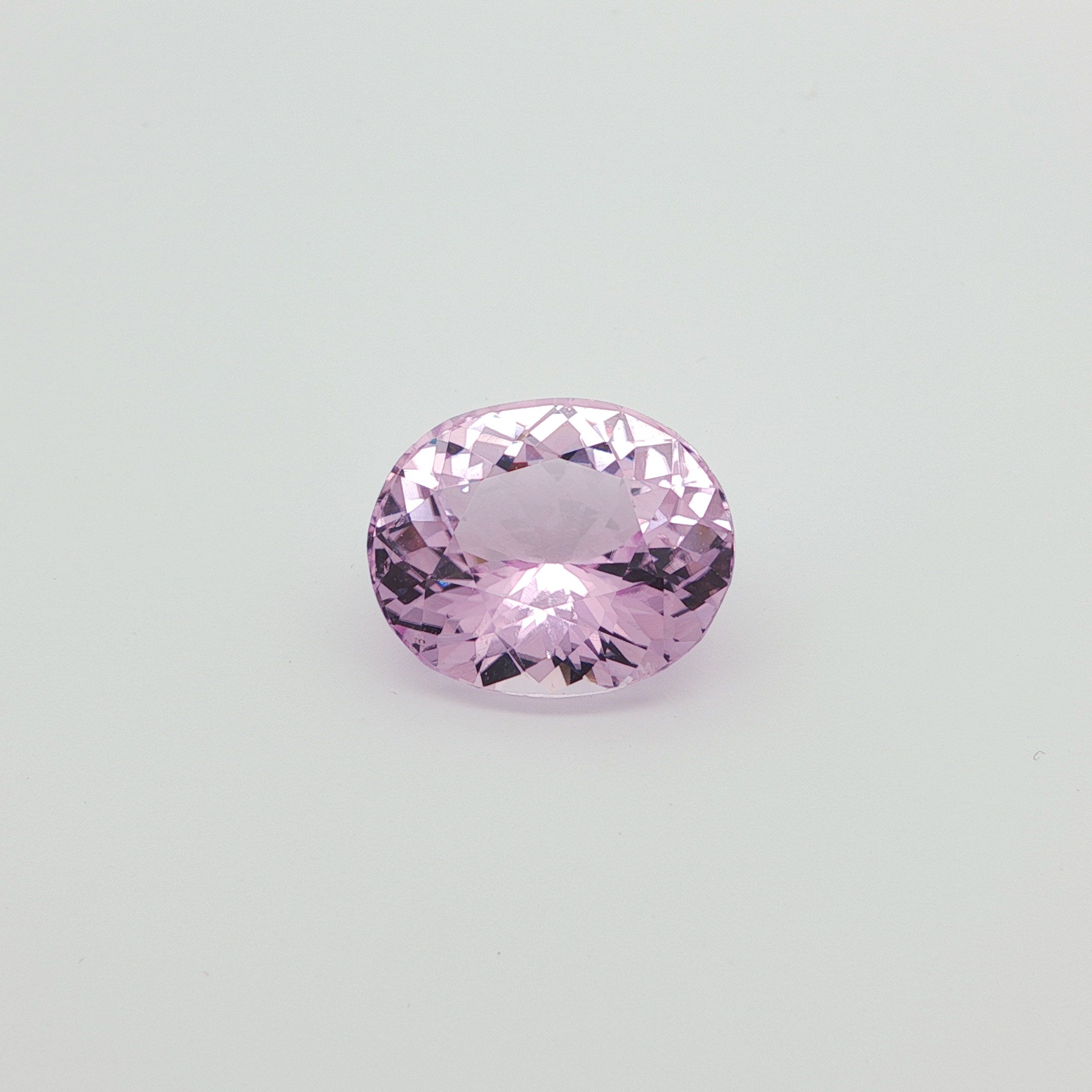 Kunzyt 19,18 ct, różowy, szlif owalny