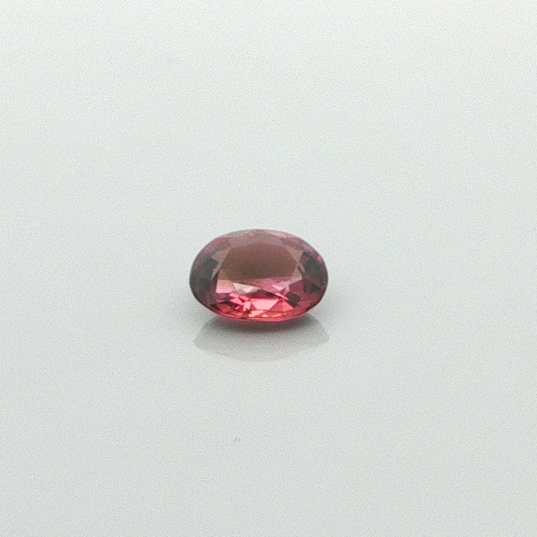 1.6 ct Oval Tourmaline