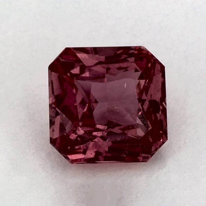Szafir 1,44 ct, różowy, szlif radiant