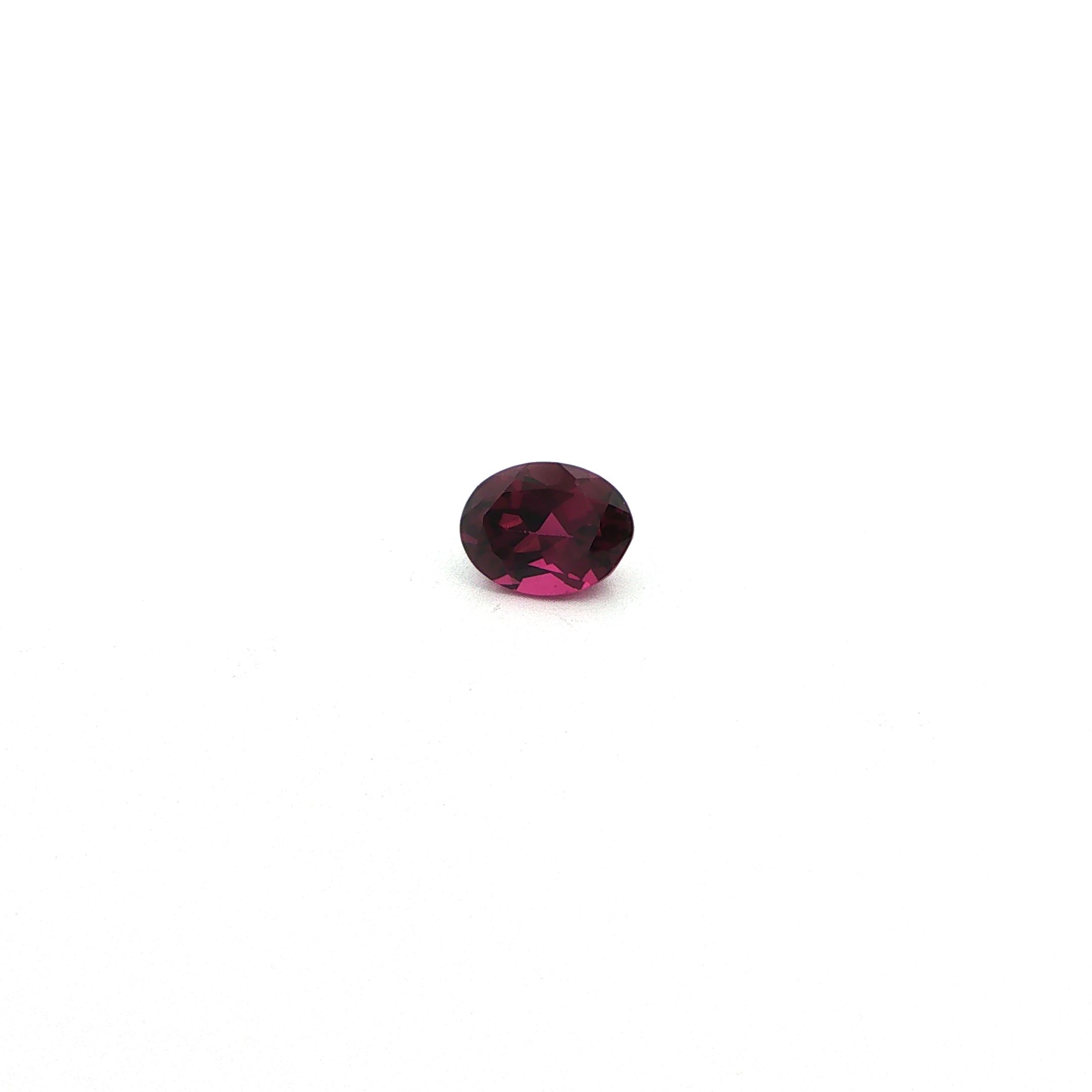 1.82 ct Oval garnet