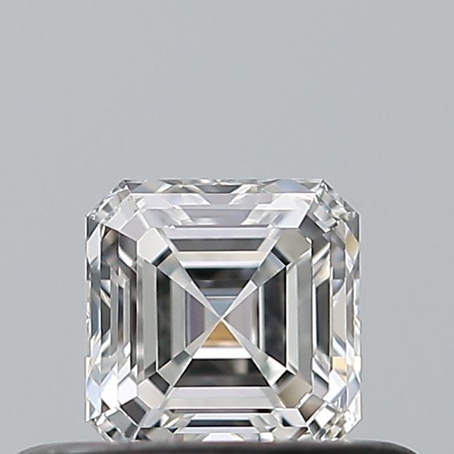 Prírodný diamant štvorcový...