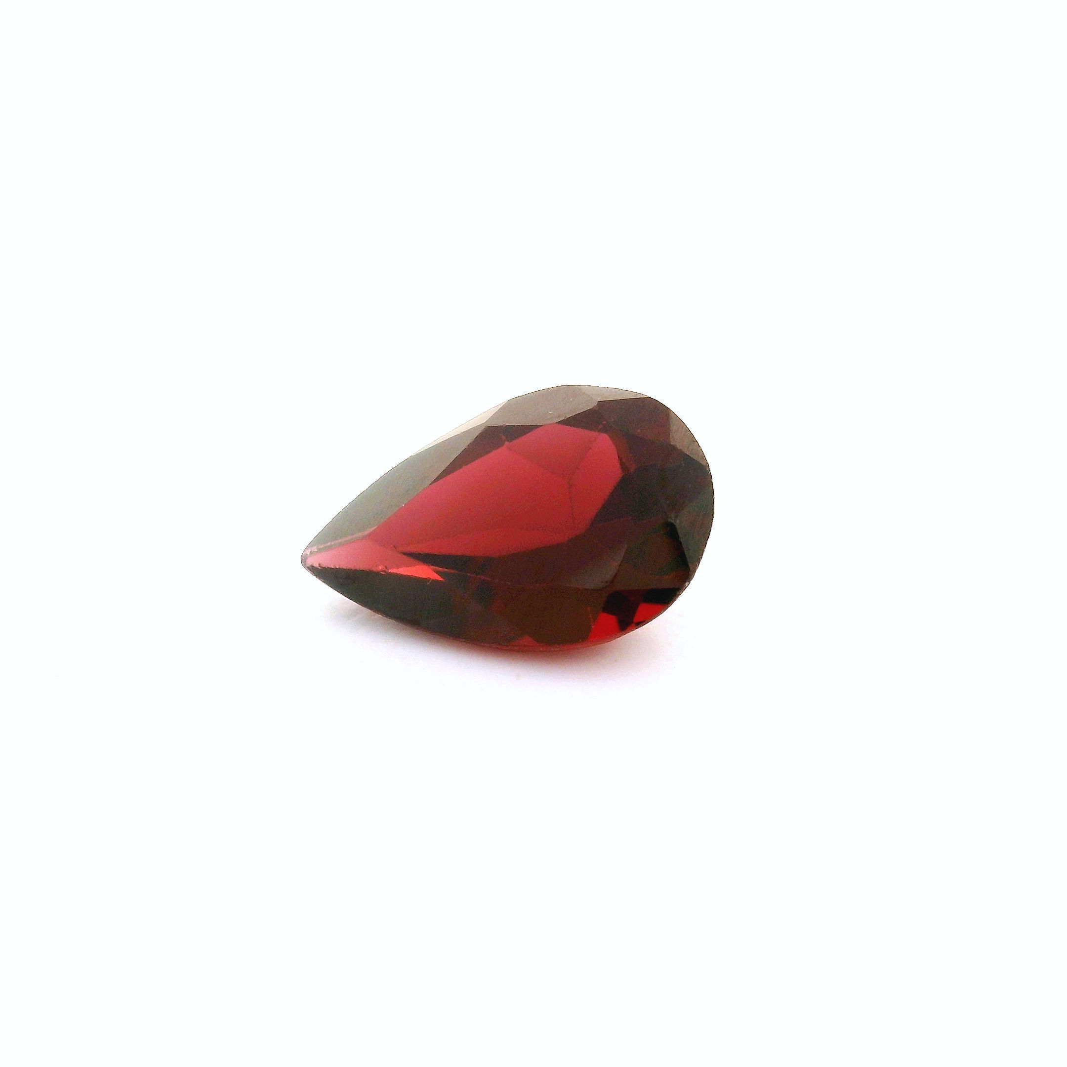 Granat 1,35 ct, czerwony, szlif gruszka
