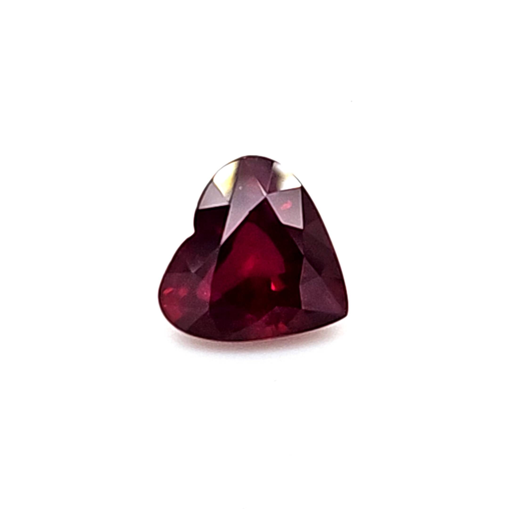 RUBY FACETED 3.81ct RED Red EC MOZAMBIQUE HEATED