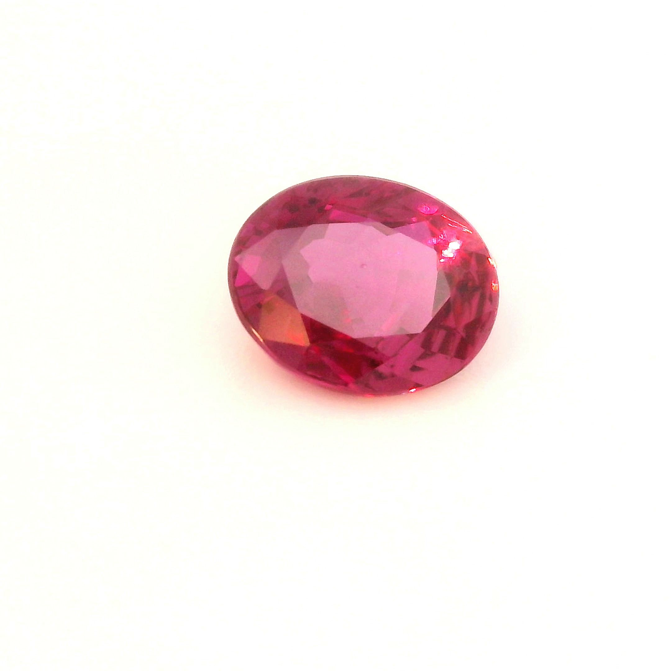 Rubin 1,17 ct, czerwony, szlif owalny