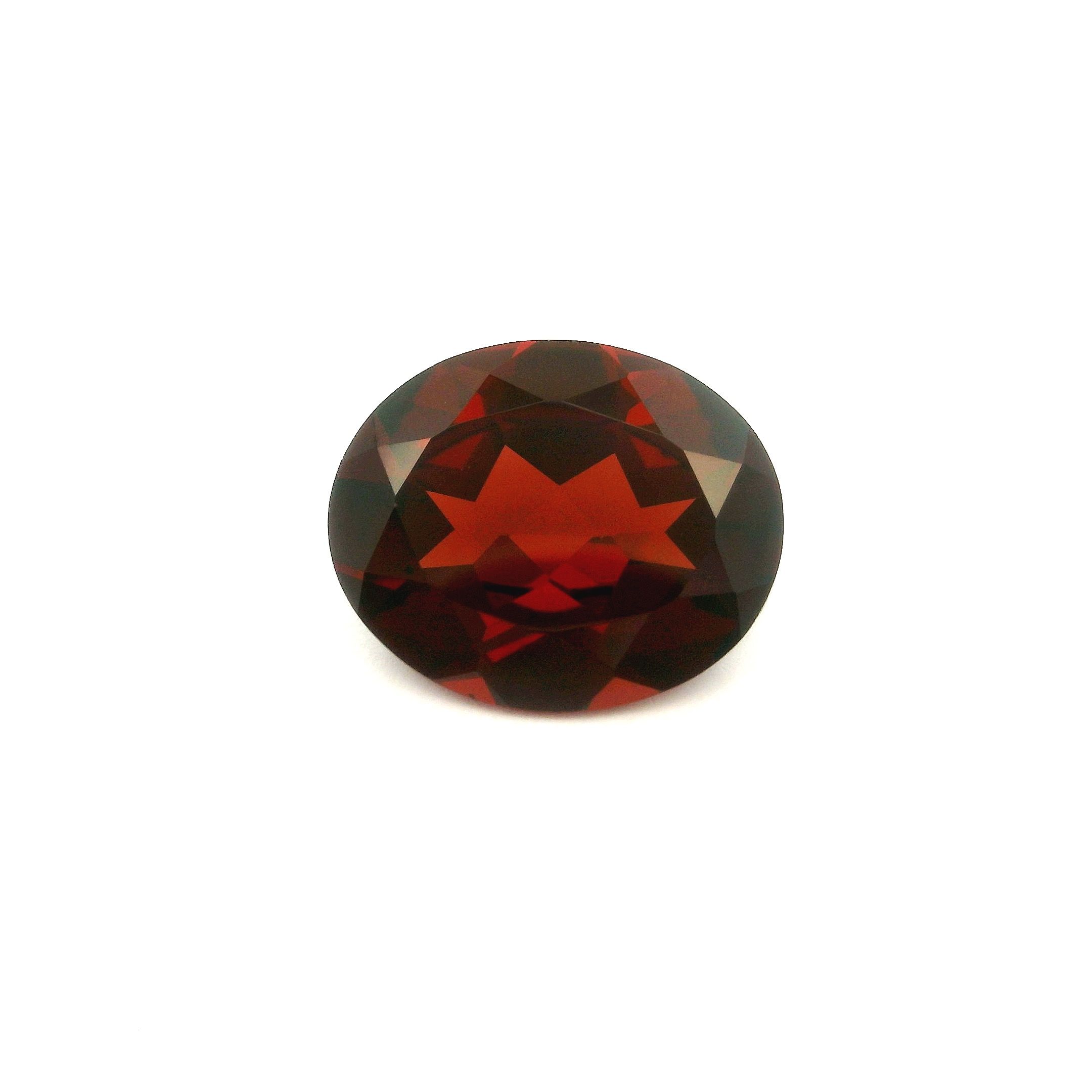 Granat 5,07 ct, czerwony, szlif owalny