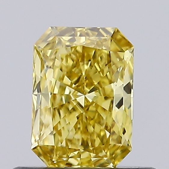 0.46 CT Fancy Vivid Yellow RADIANT