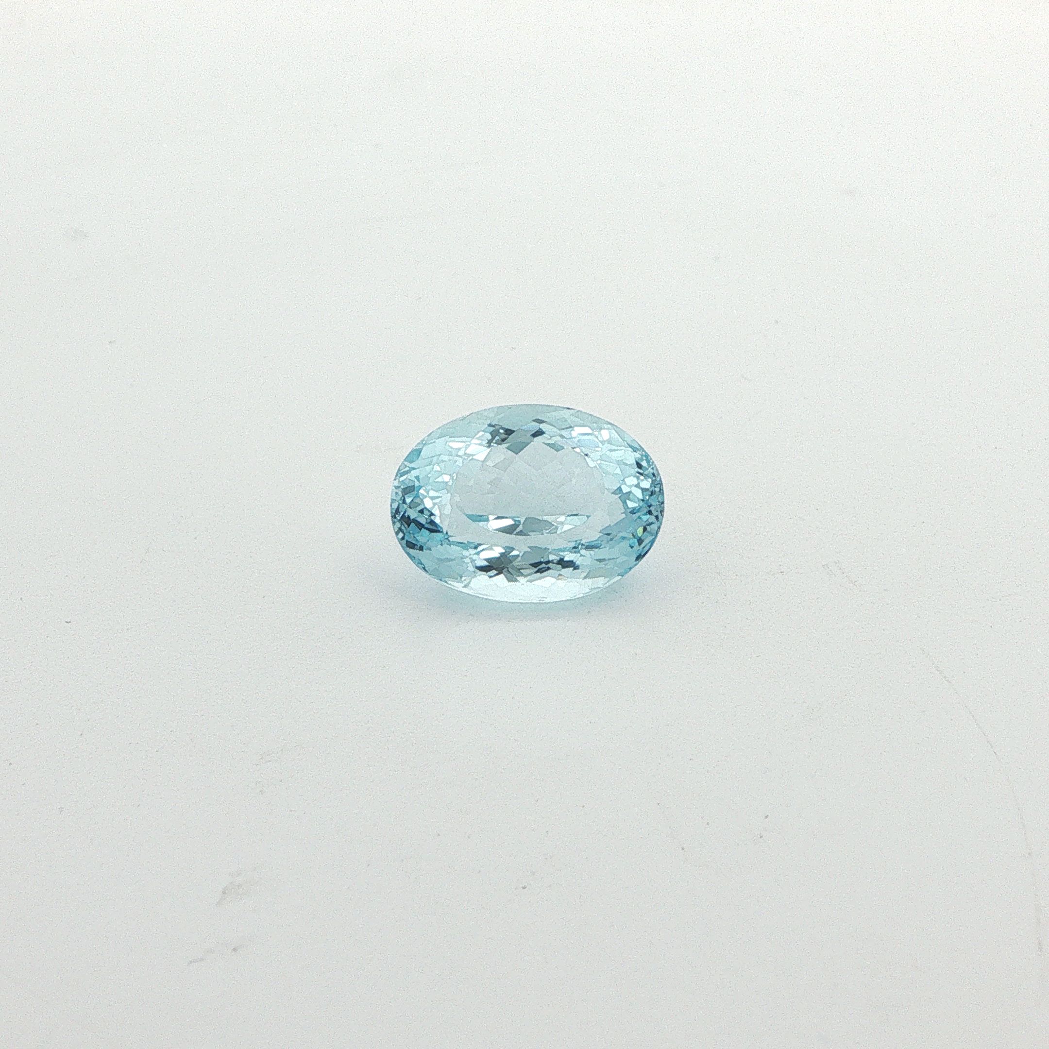 4.97 ct Oval aquamarine