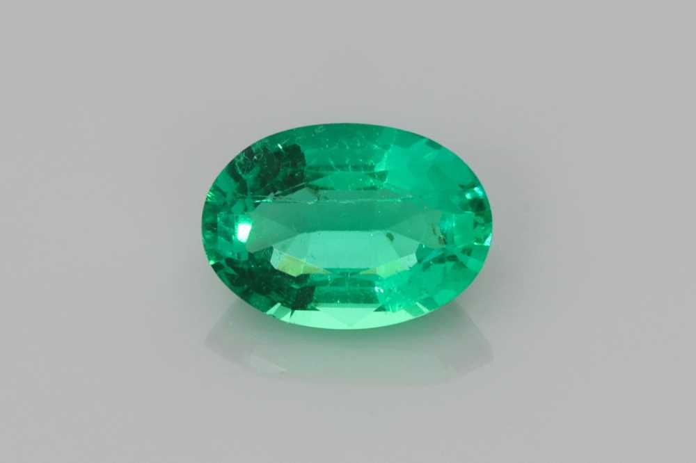 EMERALD Oval 0.71ct GREEN SI FACETED
