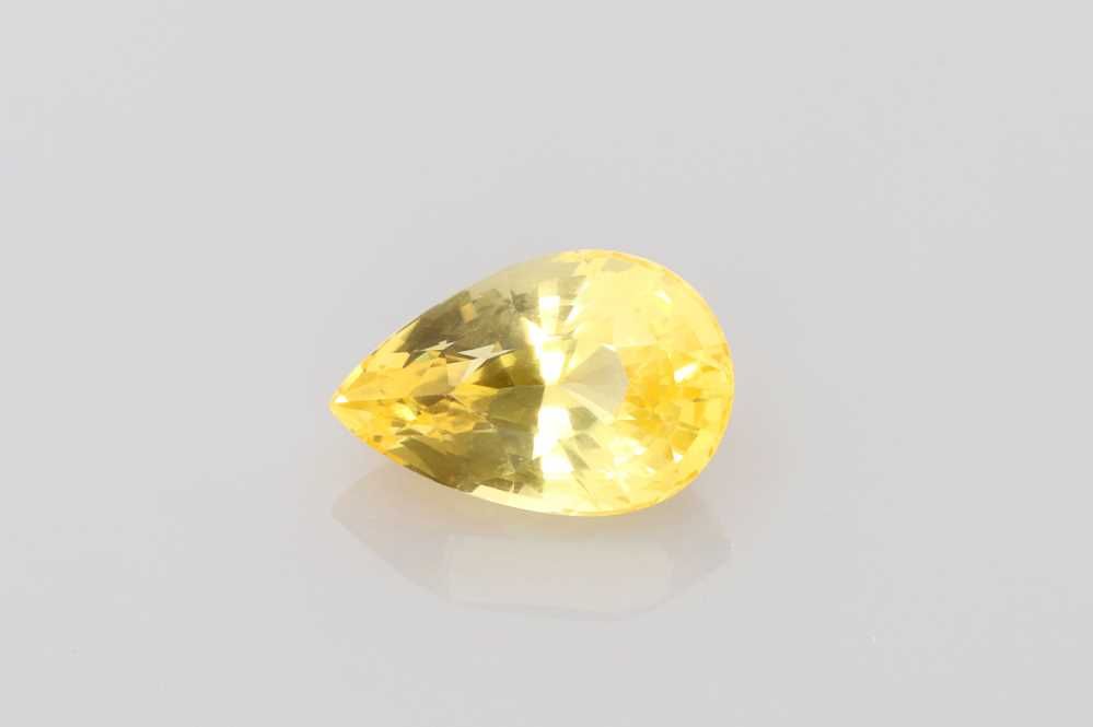 2.99 ct Pear sapphire