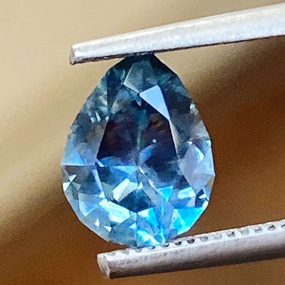 SAPPHIRE FACETED 1.25ct BLUE BLUE EC UNITEDSTATES HEATED