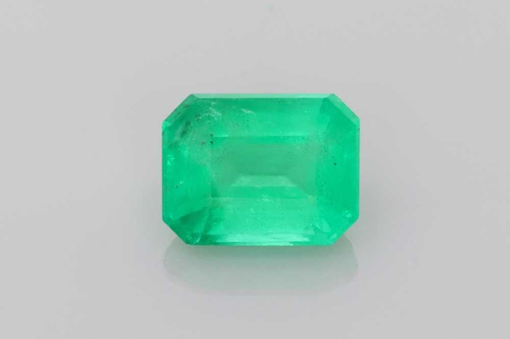 Szmaragd 2,29 ct, zielony, szlif szmaragdowy
